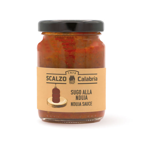 Vaso frontale da 90 grammi di Sugo alla 'Nduja Scalzo Calabria, preparato con pomodori freschi e 'nduja piccante